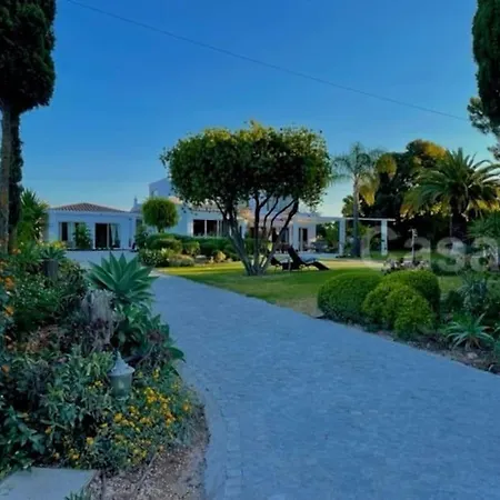 Villa Stunning Holiday In Carvoeiro