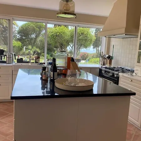 Villa Stunning Holiday In Carvoeiro Lagoa (Algarve)